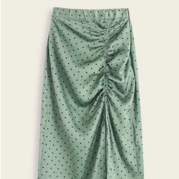 Green Polka Dot Midi Skirt (M) - Picture 1 of 6
